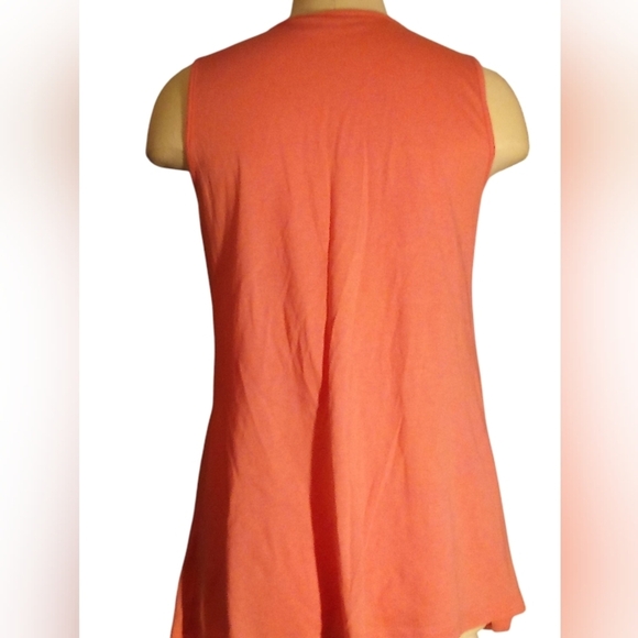 ELLE- Tank Top Blouse With Flowers A long V-Neck Line, Coral Color, Size Small, - Picture 4 of 12